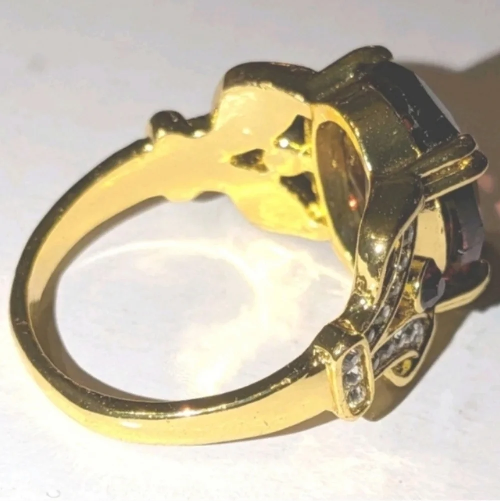 Elegant Gold Plated Cocktail Unisex Ring with Deep Red Gemstone Sz 13